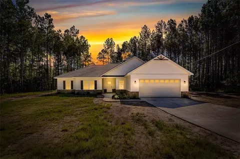 7259 Manningtown Rd, Jesup, GA 31546