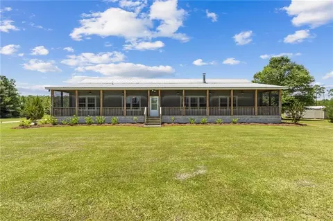 7149 Old Jefferson Hwy, Woodbine, GA 31569