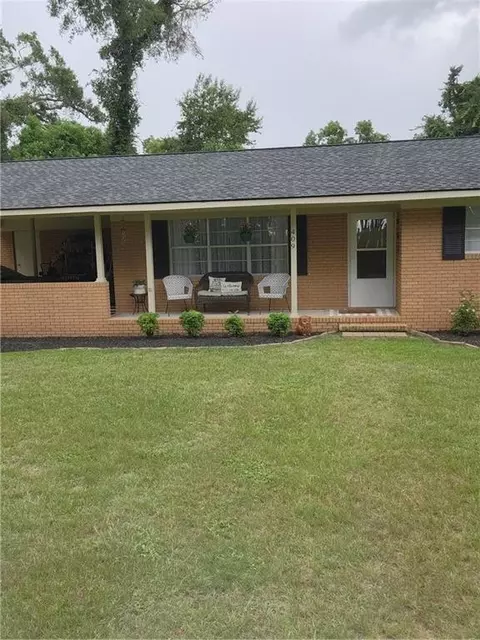 409 Dykes St, Alma, GA 31510