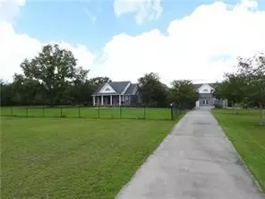 105 Lonnie Johnson Rd, Hazlehurst, GA 31539