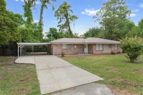 655 Mccain St, Brunswick, GA 31525