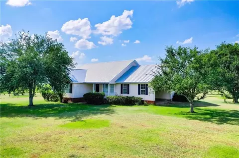 398 Cotton Rd, Alma, GA 31510