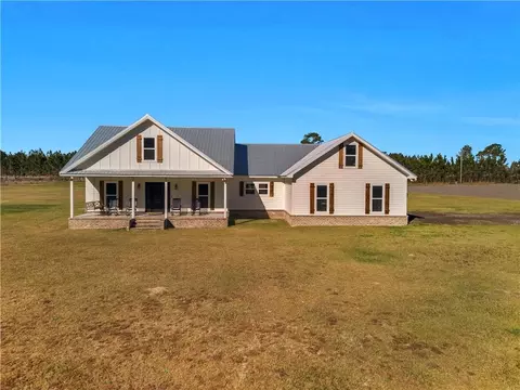 1651 Bennett Rd, Waycross, GA 31503