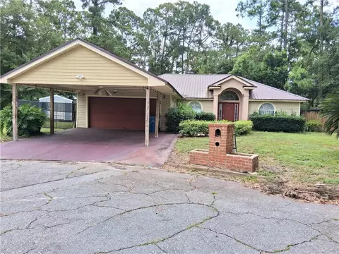 52 Hornet Dr, Brunswick, GA 31525