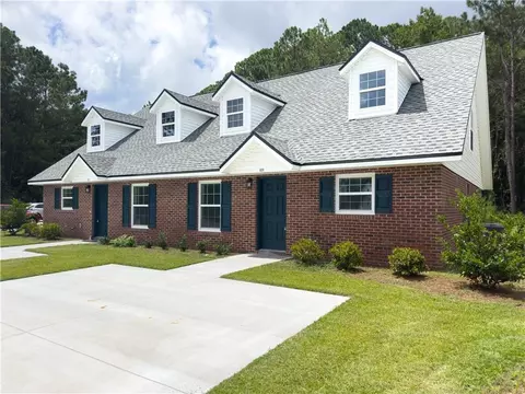 323 Madison Ave, Saint Marys, GA 31558