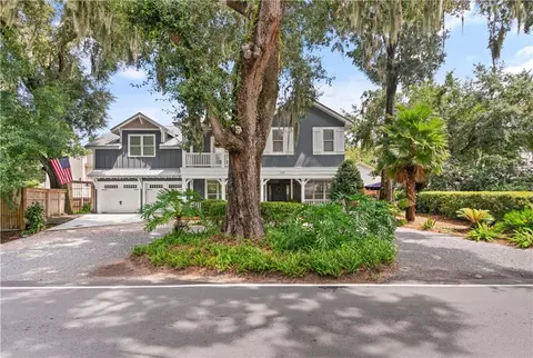 111 N Harrington Rd, Saint Simons Island, GA 31522