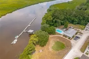 108 Cathead Ln #9, Darien, GA 31305