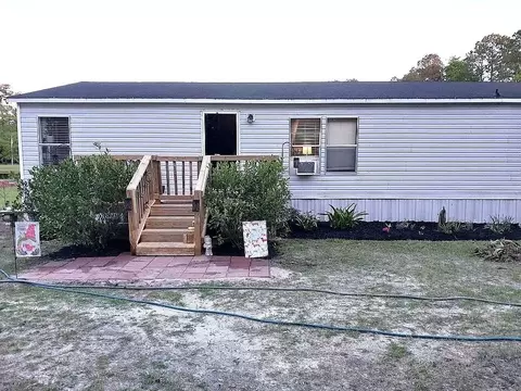 282 Auction Rd, Waynesville, GA 31566