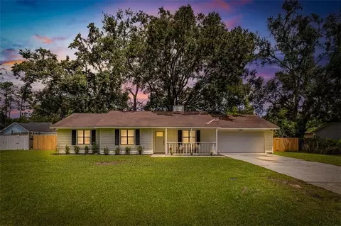 213 N Deerfield Dr, Brunswick, GA 31525