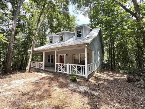 440 Arnold River Rd, Jesup, GA 31545