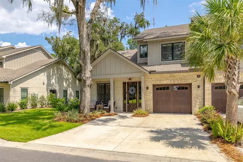 109 Fifty Oaks Ln, Saint Simons Island, GA 31522