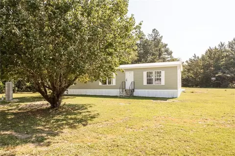56 Fj Melton Ln, Waycross, GA 31501