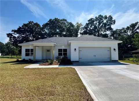 207 Ridge Rd, Kingsland, GA 31548