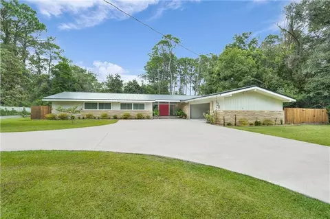 120 Park Ln, Jesup, GA 31546