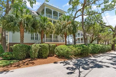 622 Beachview Dr, Saint Simons Island, GA 31522