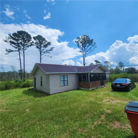 113 Prawn Rd, Alma, GA 31510
