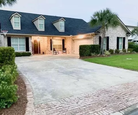1087 Sinclair Pt, Saint Simons Island, GA 31522