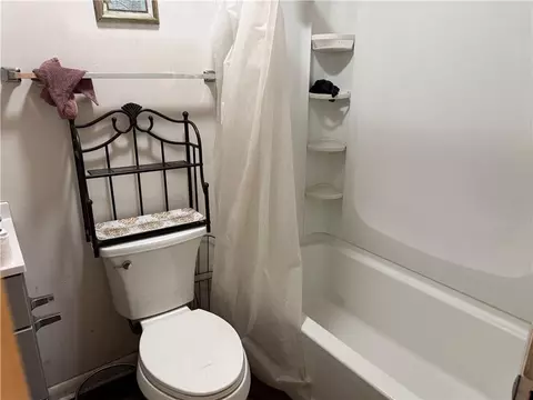 2268 Poinsettia Cir, Brunswick, GA 31520
