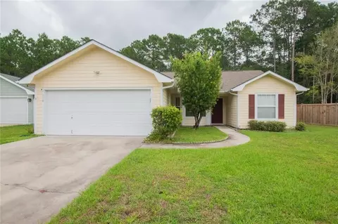 110 Lake Wisteria Ct, Kingsland, GA 31548