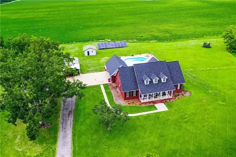 5502 Howard Rd, Blackshear, GA 31516
