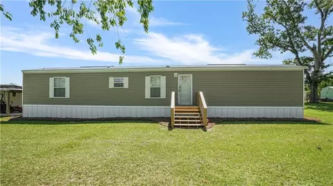 504 Grace Rd, Screven, GA 31560