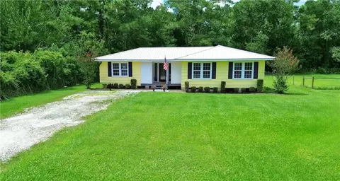 179 Oyster Rd, Brunswick, GA 31523