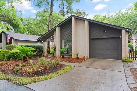 107 Linkside Dr, Saint Simons Island, GA 31522