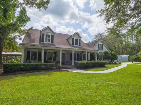 392 Mossy Oak Trl, Waverly, GA 31565
