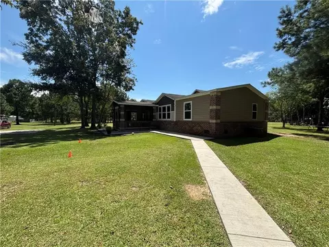 694 Overstreet Rd, Jesup, GA 31546