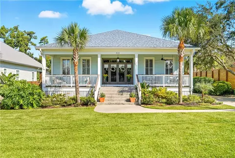 533 Timmons St, Saint Simons Island, GA 31522