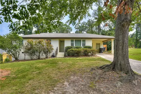 565 Martin Ln, Augusta, GA 30909