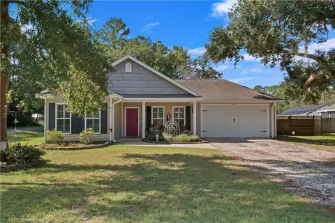 309 Haven Dr, Darien, GA 31305