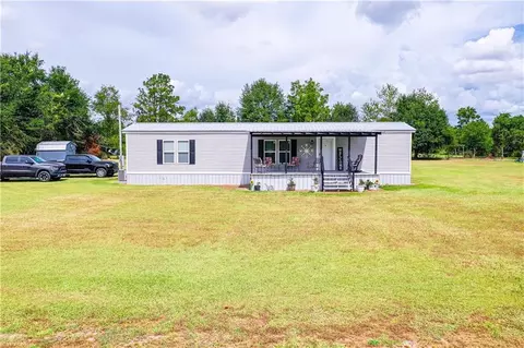 3936 Folks Cir, Blackshear, GA 31516