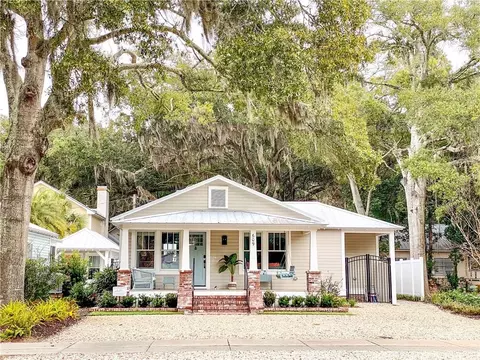 609 Ocean Blvd, Saint Simons Island, GA 31522
