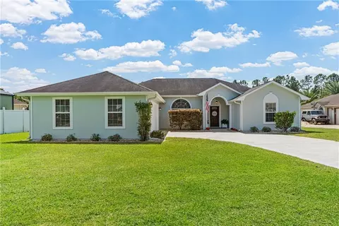 229 S Lake Forest Dr, Kingsland, GA 31548