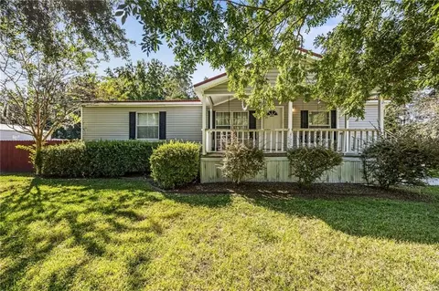 343 Baumgardner Rd, Brunswick, GA 31523