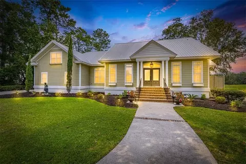 168 Harbor Pointe Dr, Brunswick, GA 31523