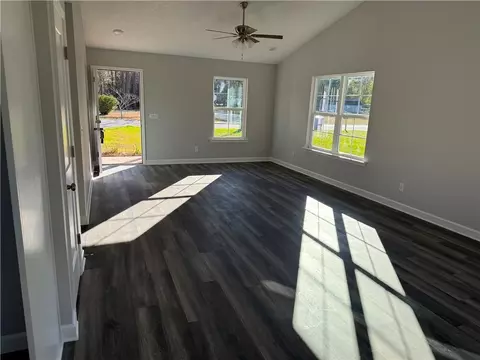 92 Ervin St, Nahunta, GA 31553 photo 5