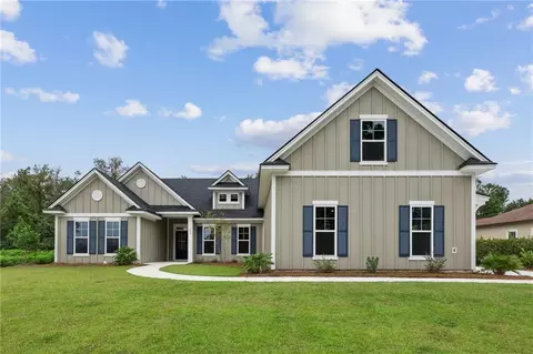 104 Serpentine Dr, Saint Marys, GA 31558