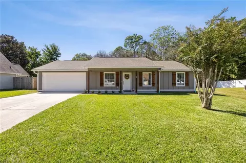 105 Brighton Ct, Kingsland, GA 31548