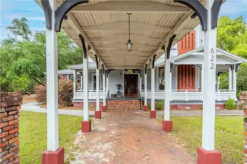 Exterior - 622 E Main St, Blackshear, GA 31516 photo 6 of 15