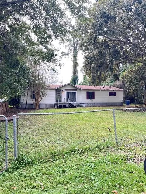 204 Rosewood Dr, Brunswick, GA 31525