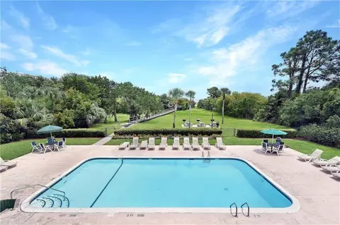 1524 Wood Ave #303, Saint Simons Island, GA 31522