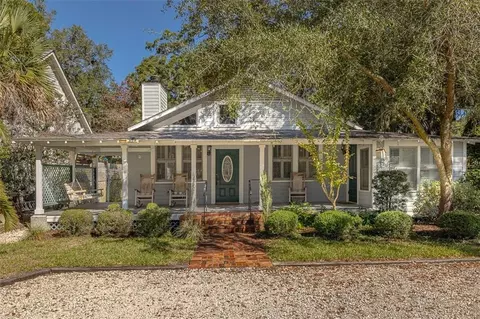 553 Magnolia Ave, Saint Simons Island, GA 31522