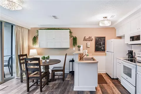 1175 N Beachview Dr #401, Jekyll Island, GA 31527