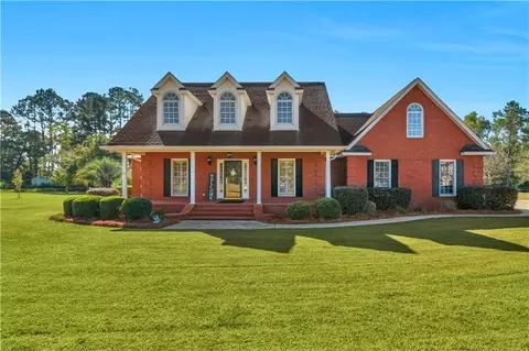 3306 Katie Dr, Blackshear, GA 31516