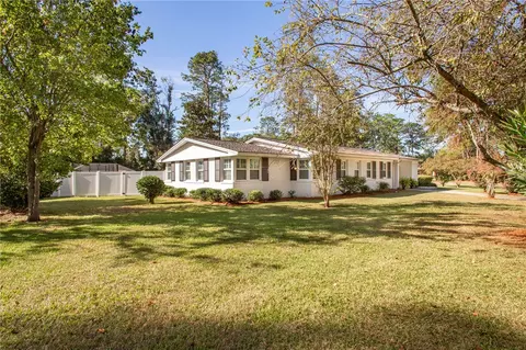 506 Magnolia Dr, Waycross, GA 31501