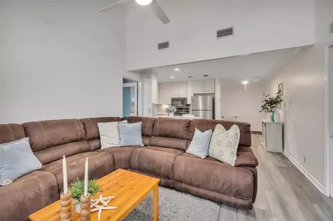 100 Blair Rd #C8, Saint Simons Island, GA 31522