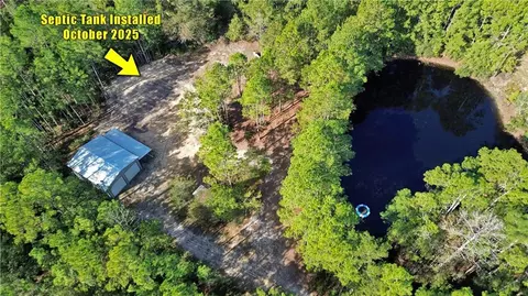 267 Clinton Ave, Waynesville, GA 31566