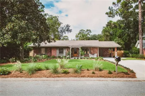 109 Ingham St, Saint Simons Island, GA 31522